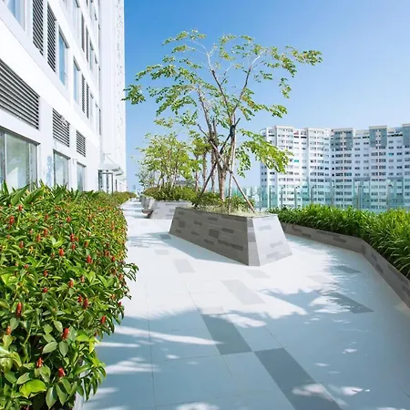 Oui! Oui! Cbd Apartment - Rivergate Building-3